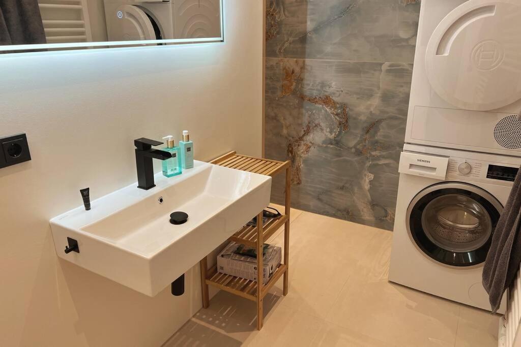 Soul-Apartment Balkon Privatparkplatz 2 Boxspringbetten 55Zoll Tv Wlan Лейпциг Экстерьер фото